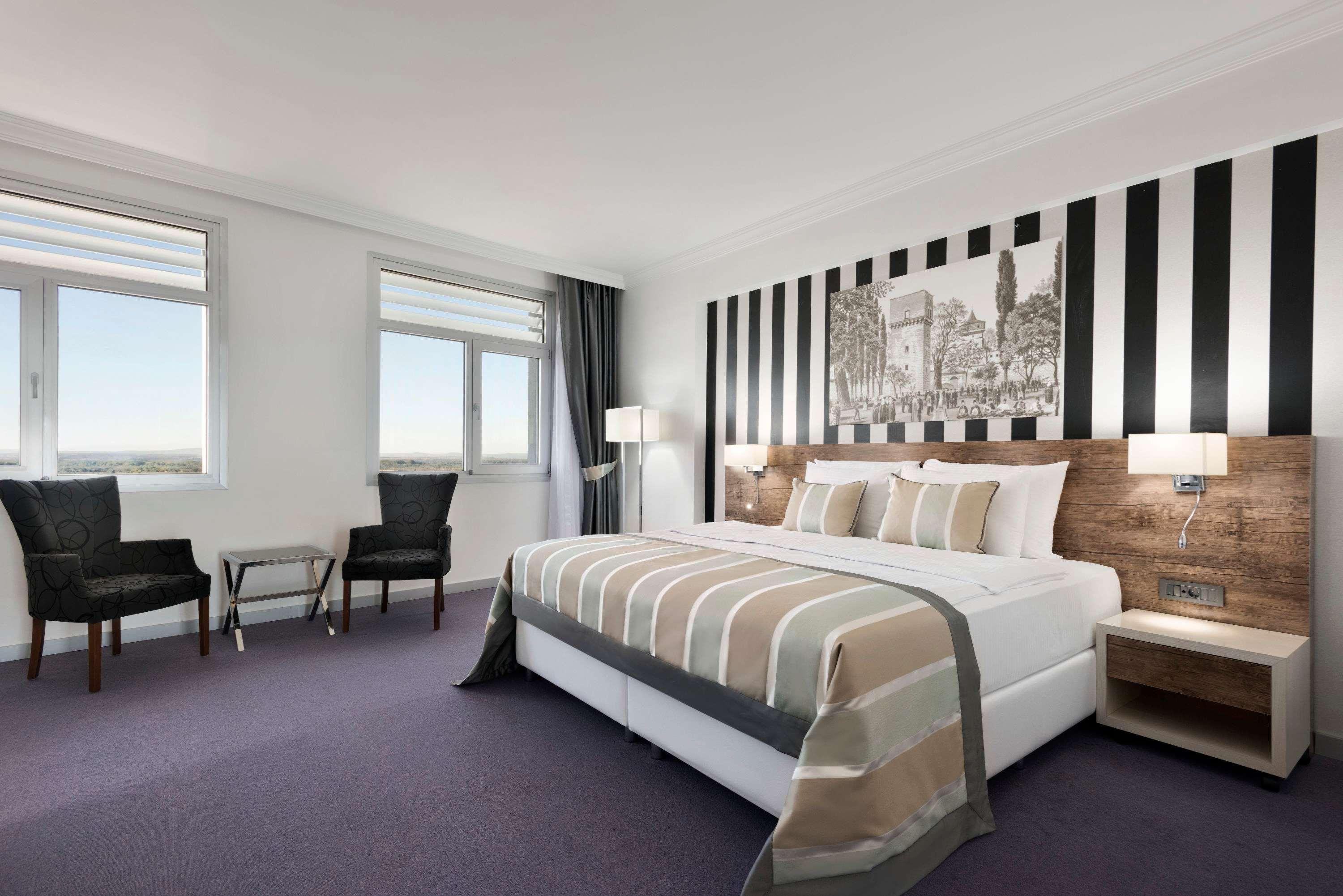 รามาดา โฮเต็ล แอนด์ สวีท บาย วินด์แฮม เอดีร์เน Hotel ภายนอก รูปภาพ