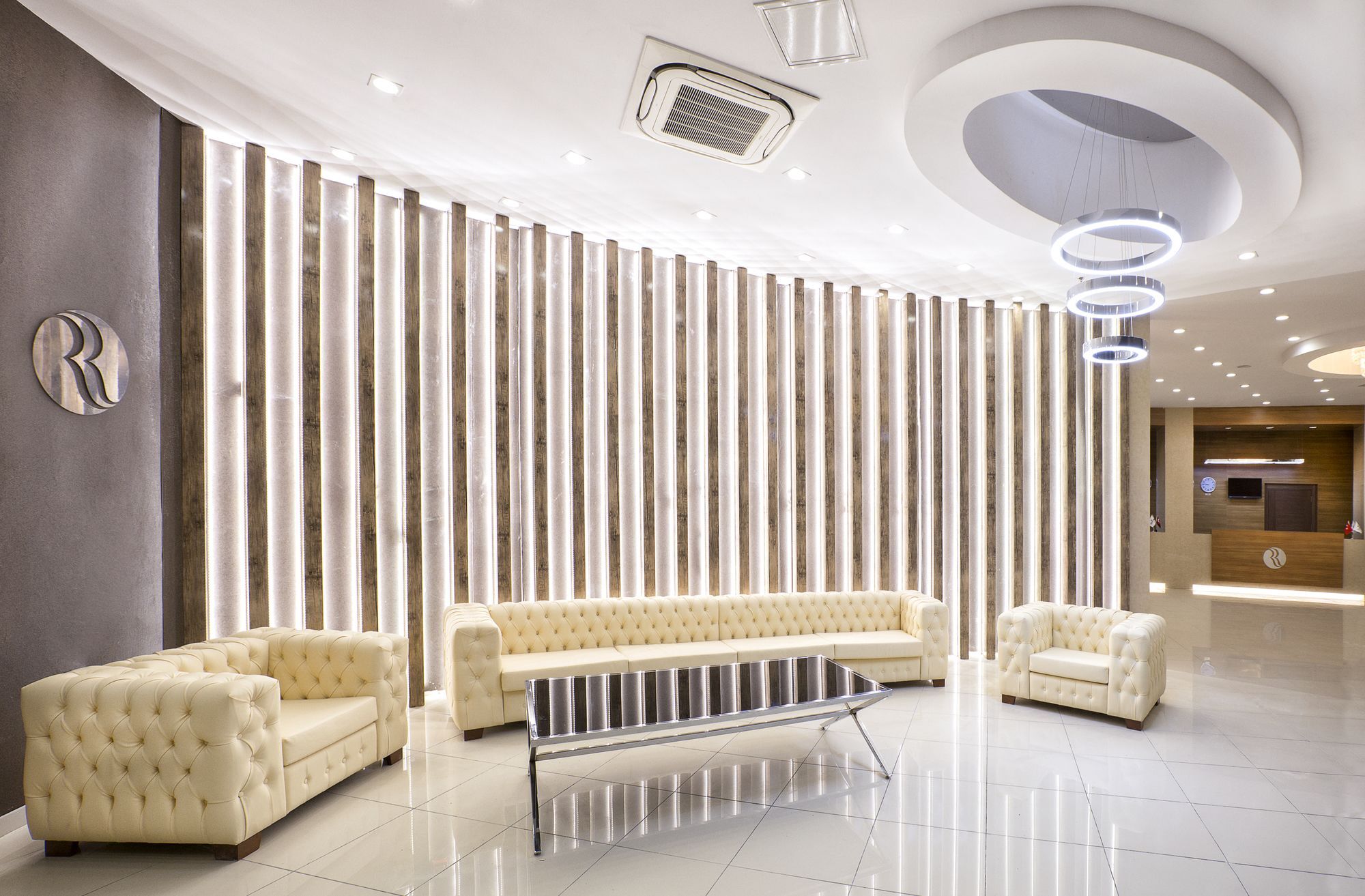 รามาดา โฮเต็ล แอนด์ สวีท บาย วินด์แฮม เอดีร์เน Hotel ภายนอก รูปภาพ